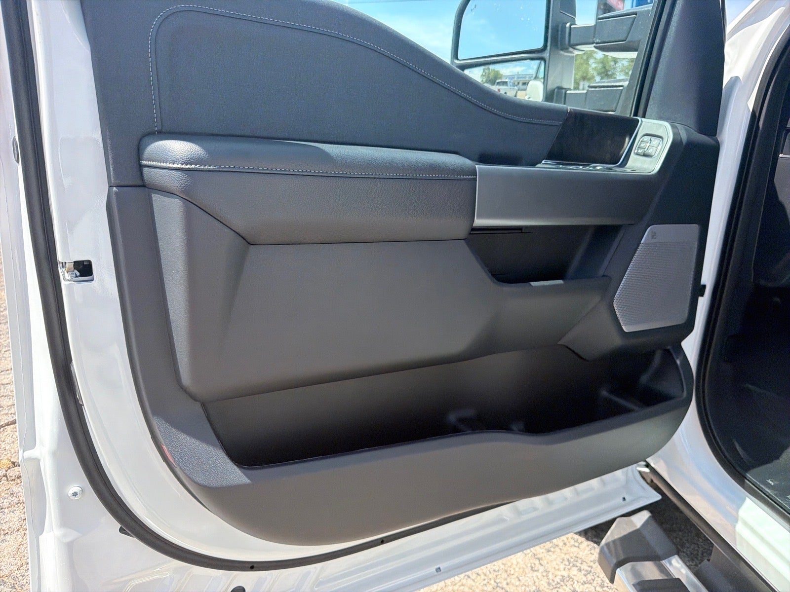 2026 Ford F-350 Super Duty Lariat