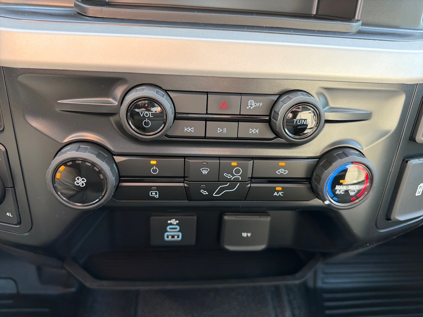 2026 Ford F-350 Super Duty XL