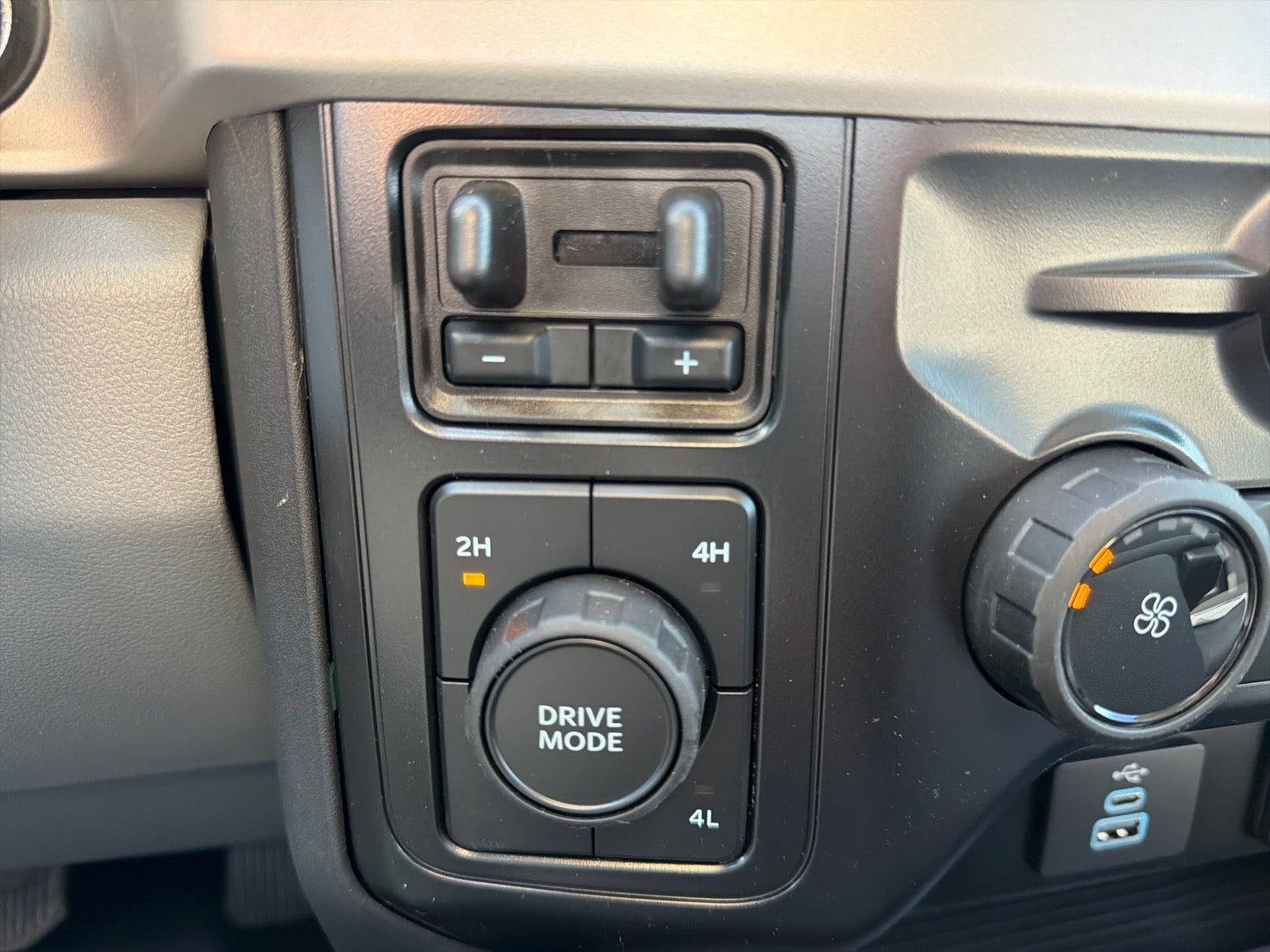 2026 Ford F-350 Super Duty XL