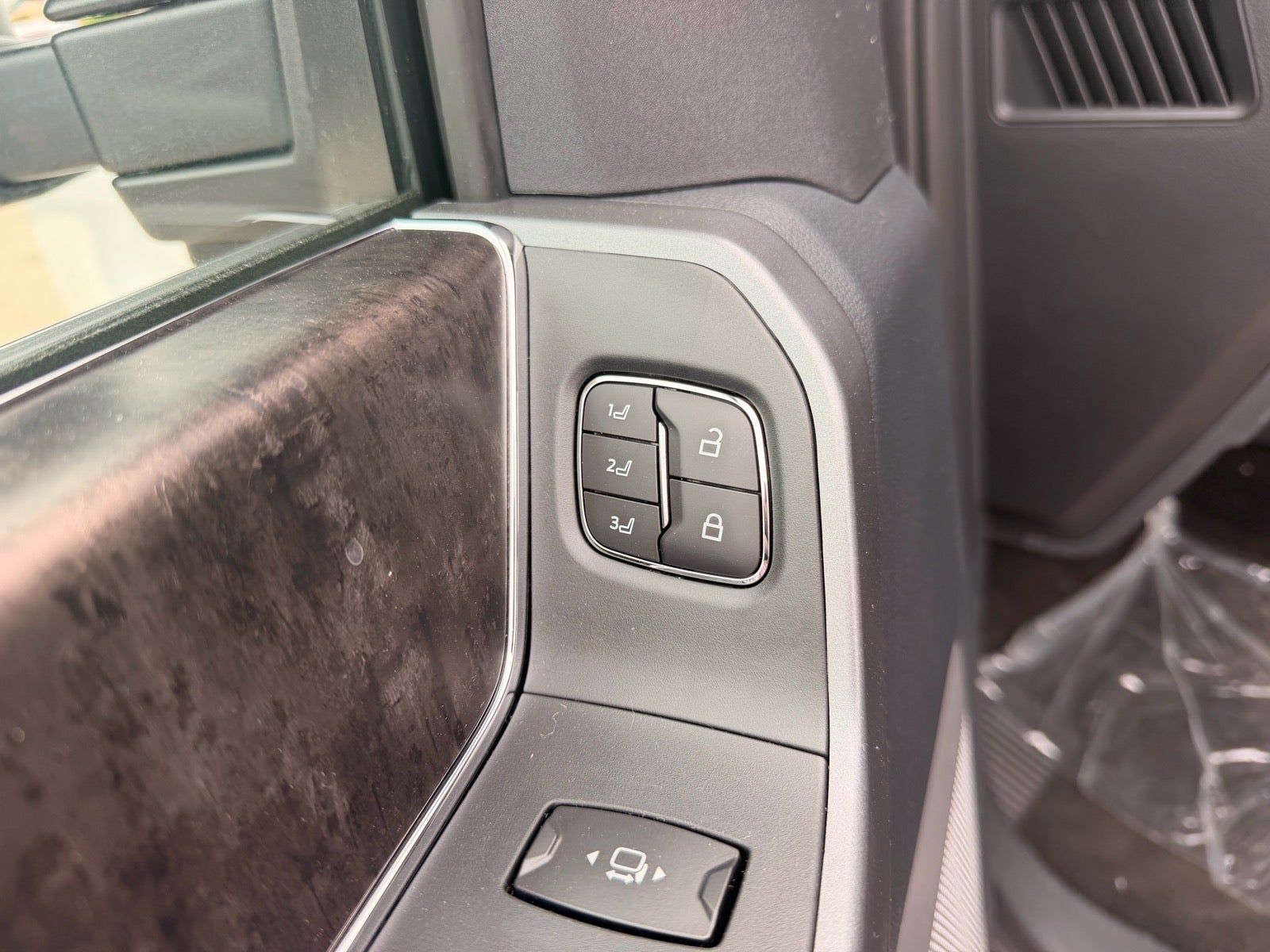 2026 Ford F-350 Super Duty Lariat