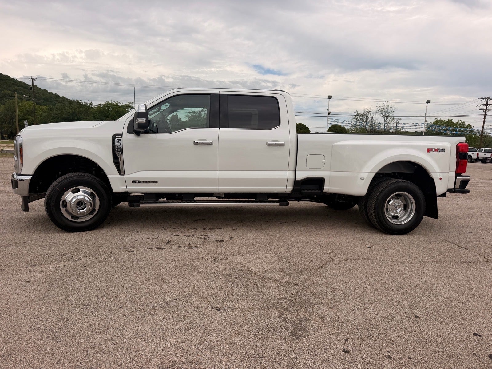 2026 Ford F-350 Super Duty Lariat
