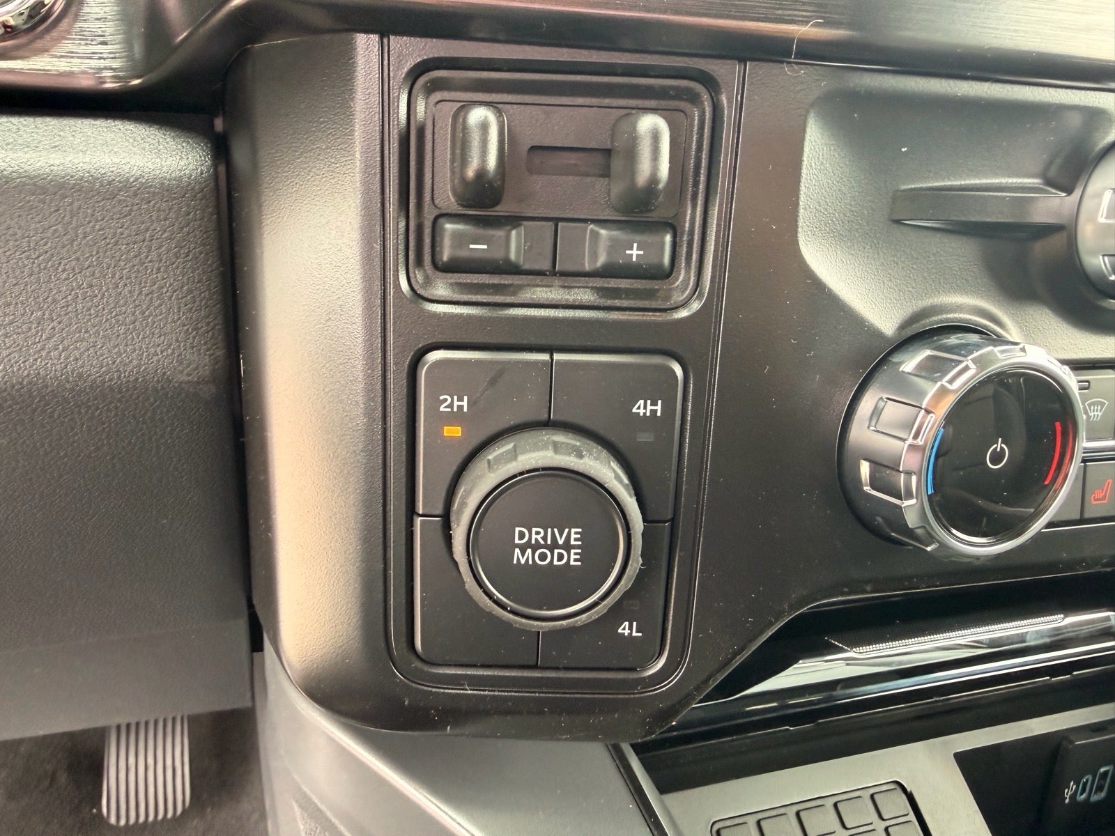 2026 Ford F-350 Super Duty Lariat