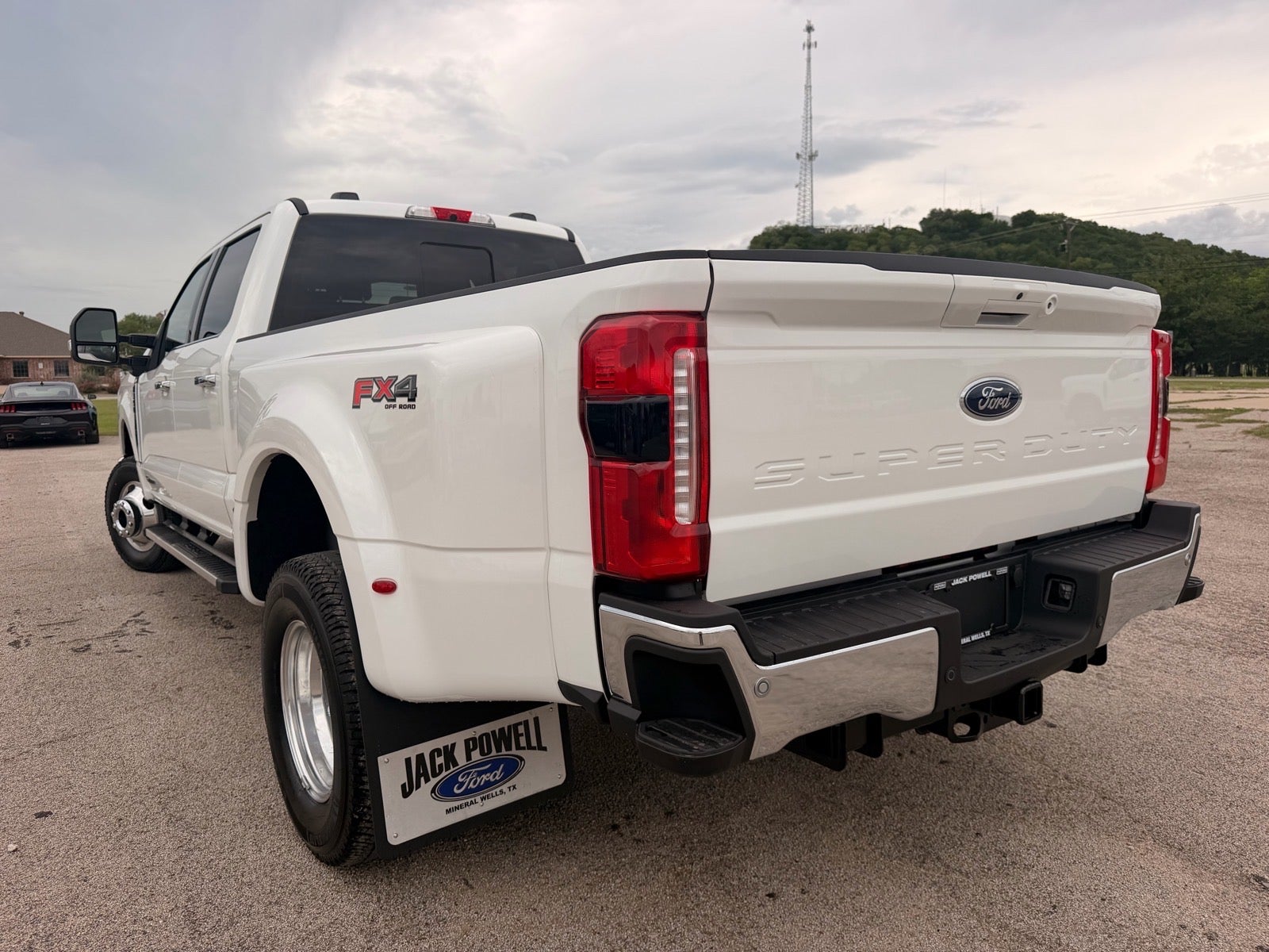 2026 Ford F-350 Super Duty Lariat