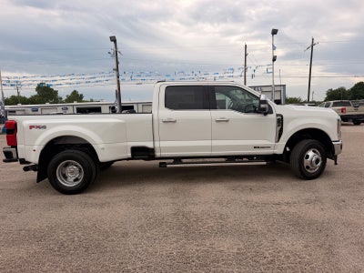 2026 Ford F-350 Super Duty Lariat