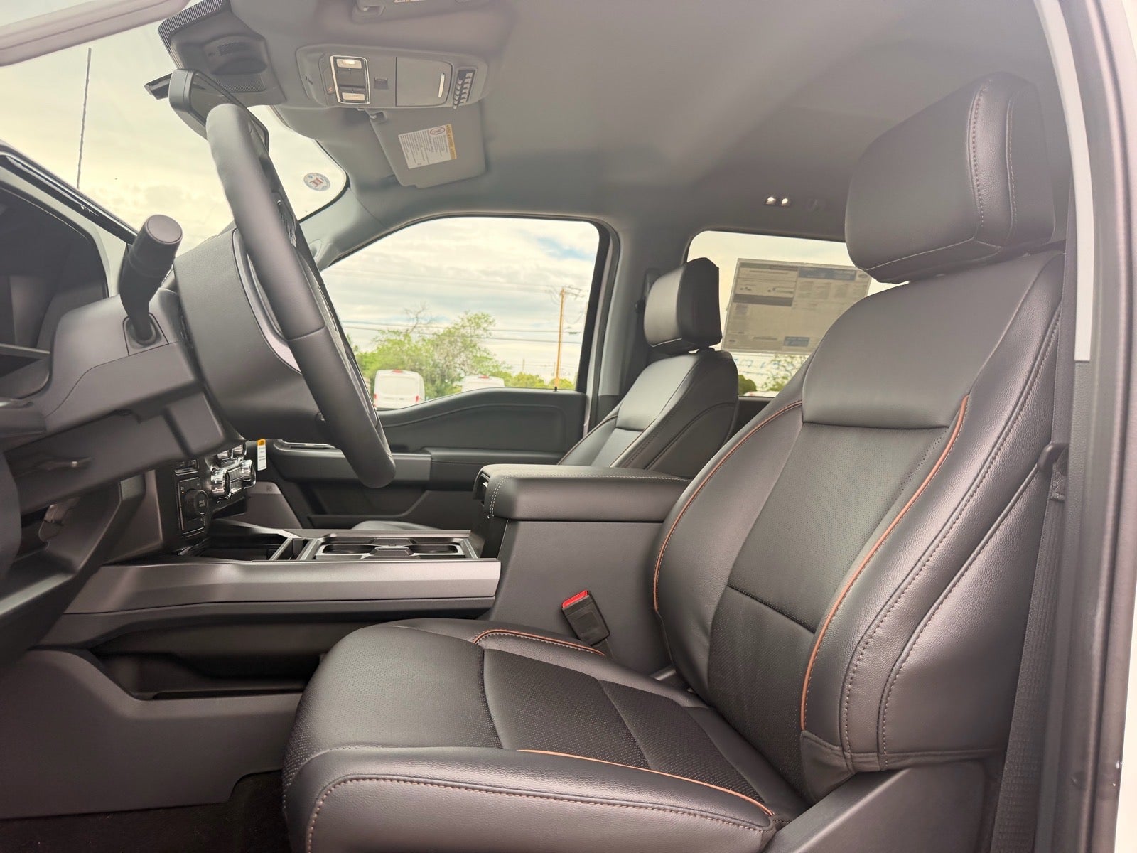 2026 Ford F-350 Super Duty Lariat