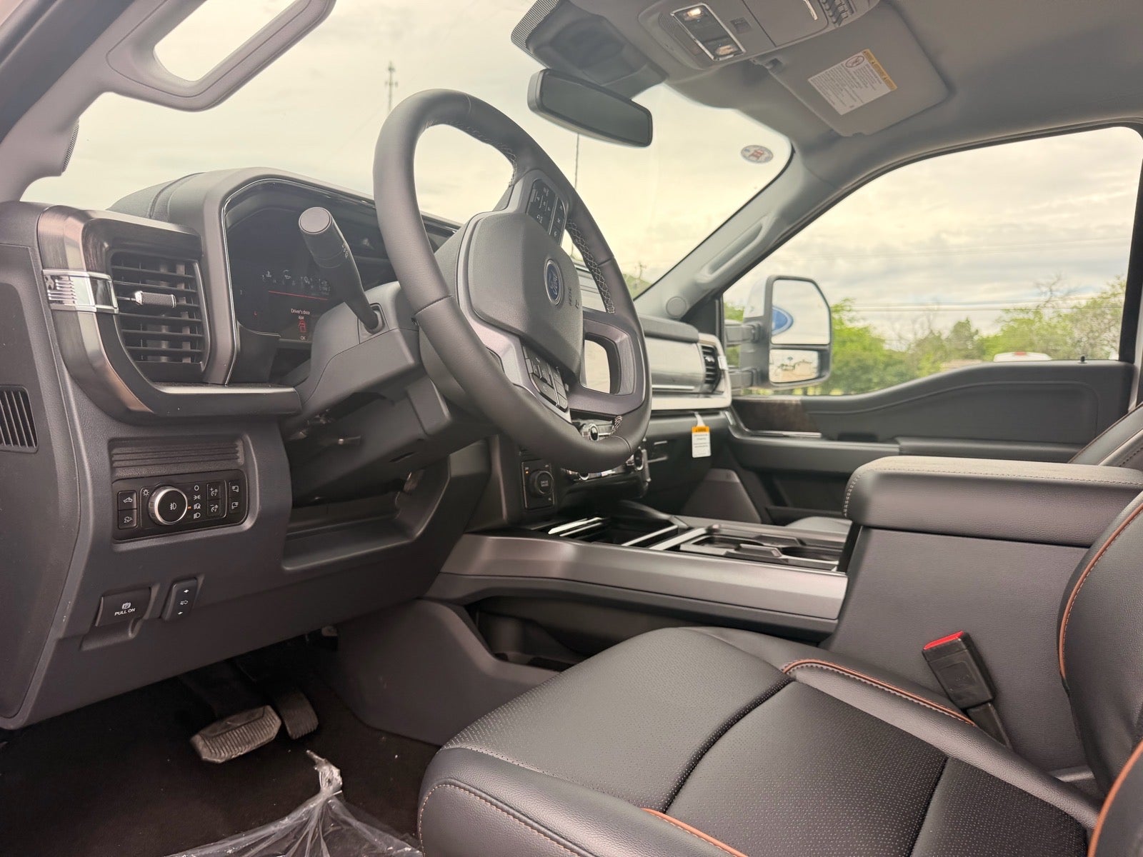 2026 Ford F-350 Super Duty Lariat