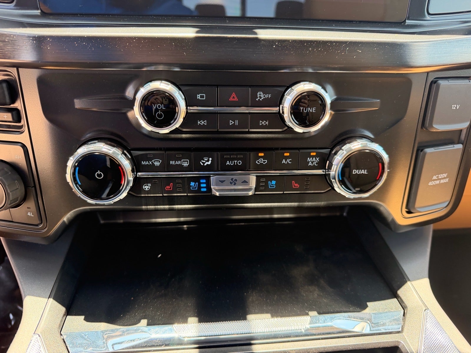 2026 Ford F-350 Super Duty Lariat