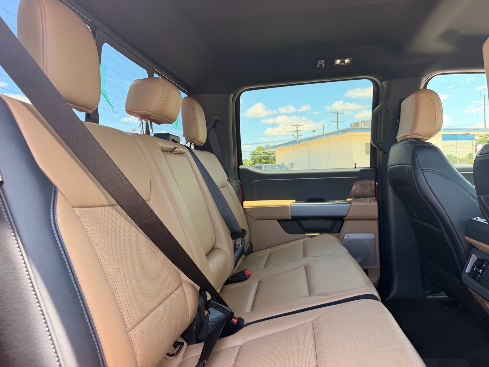 2026 Ford F-350 Super Duty Lariat
