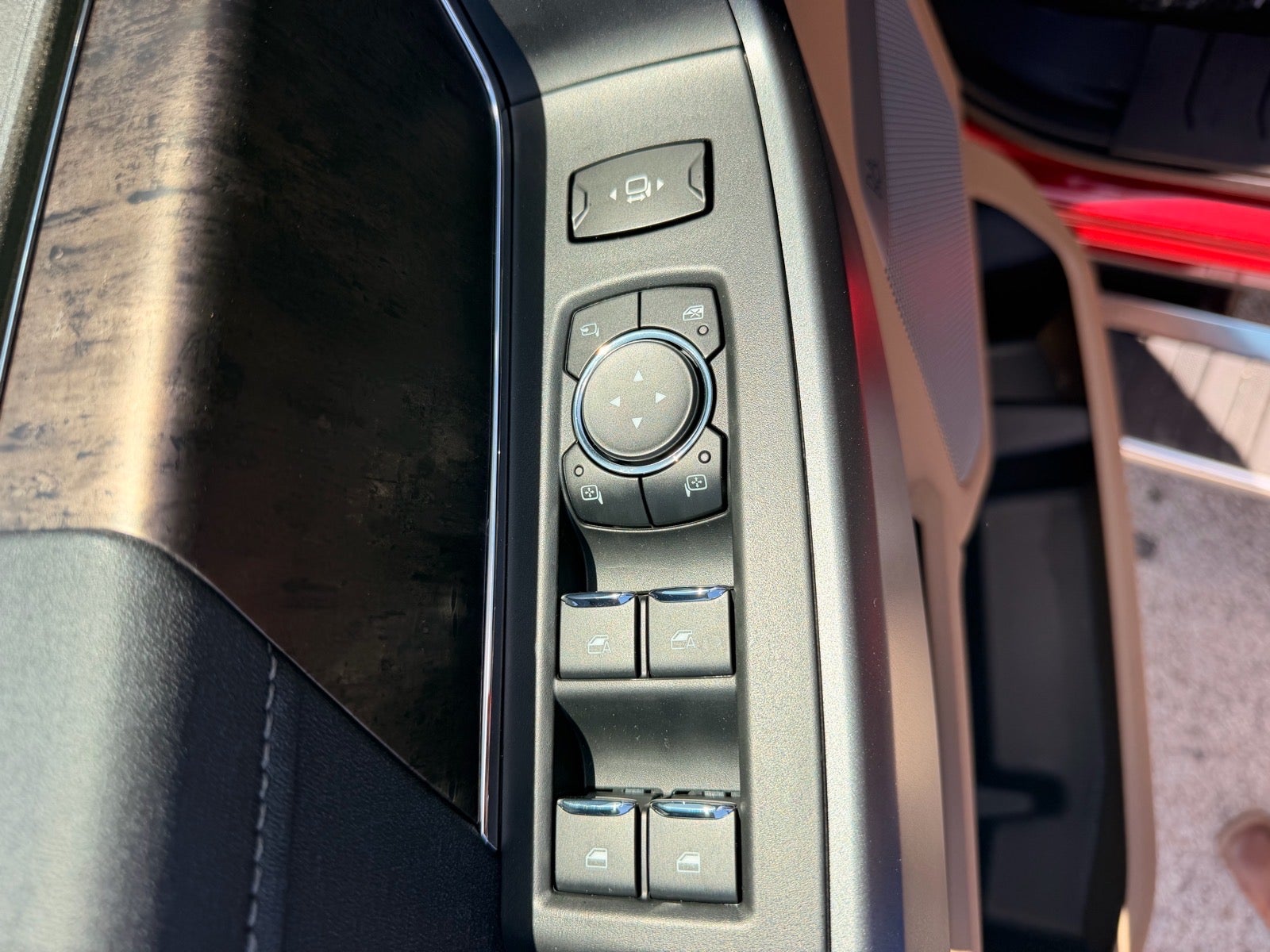 2026 Ford F-350 Super Duty Lariat