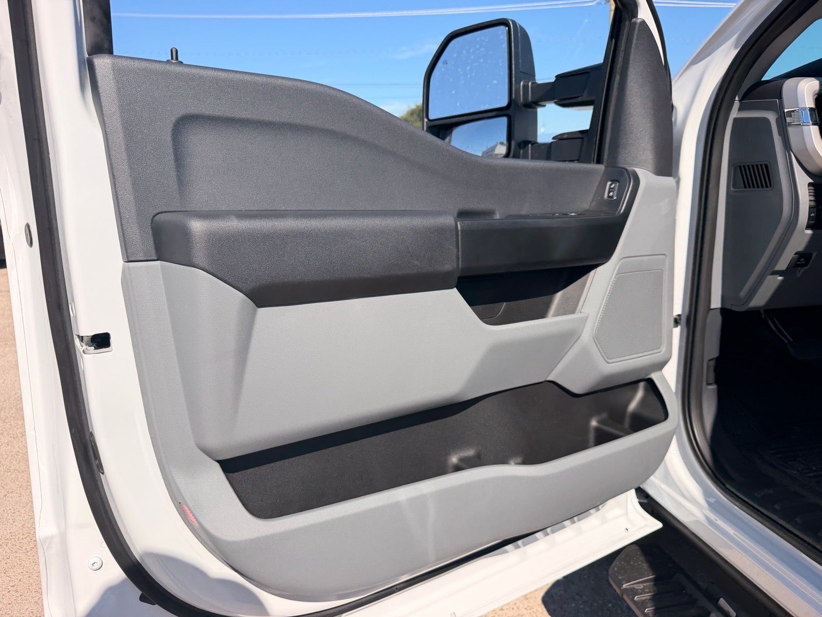 2027 Ford F-250 Super Duty XL