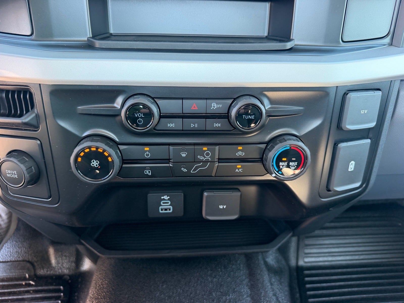 2027 Ford F-250 Super Duty XL
