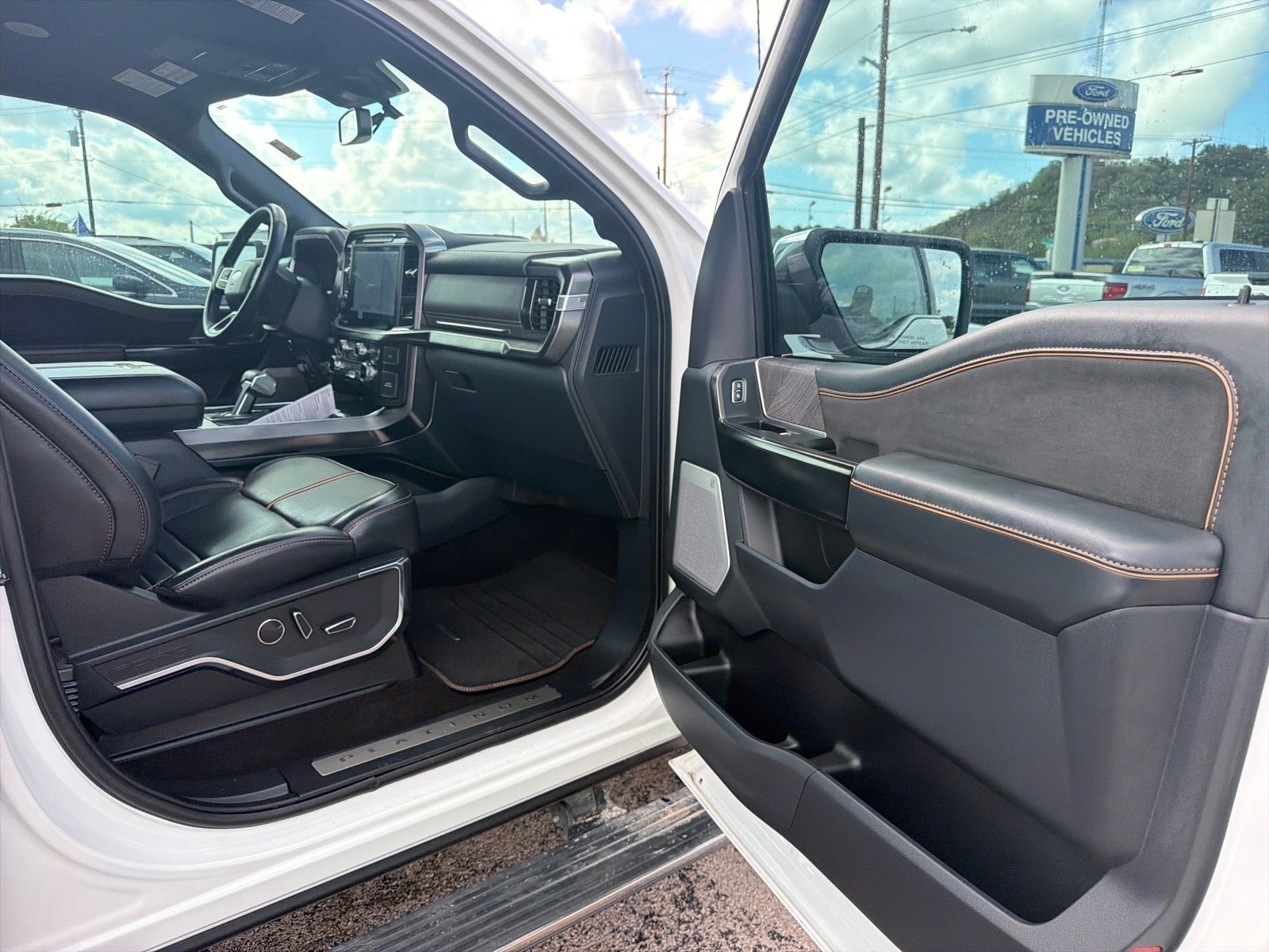 2022 Ford F-150 Platinum