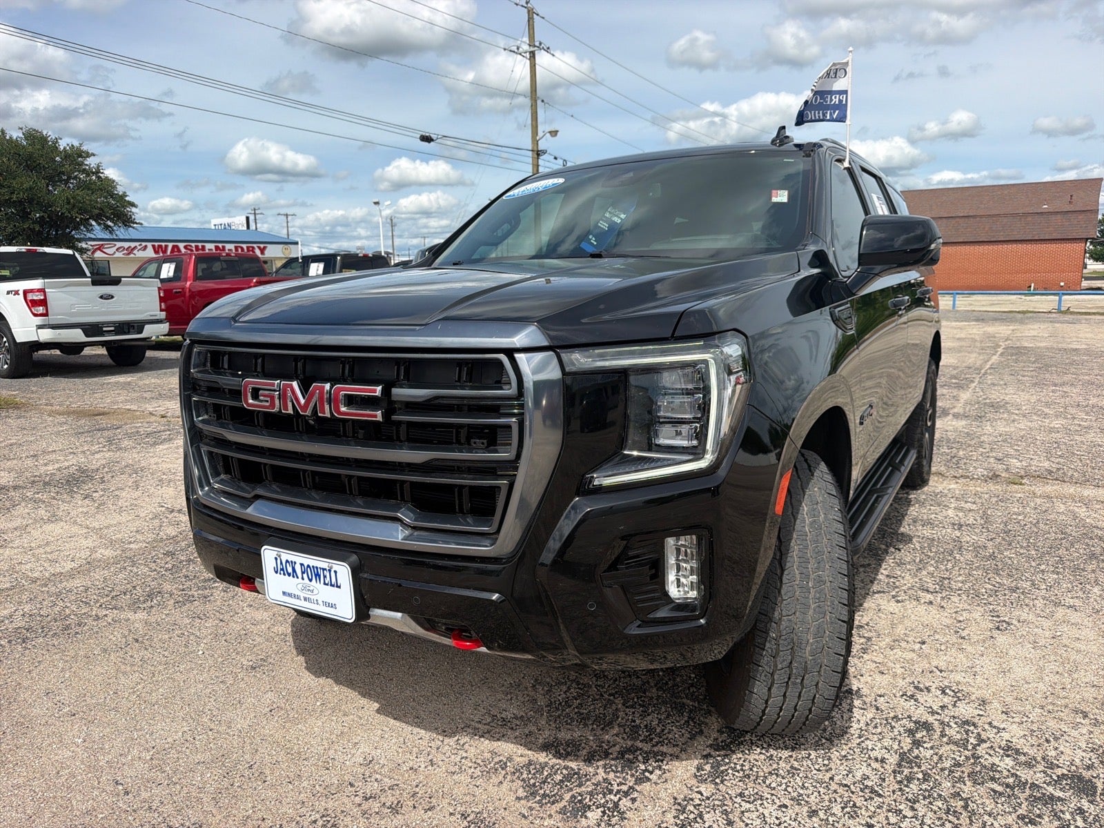 2024 GMC Yukon 4WD AT4's photo