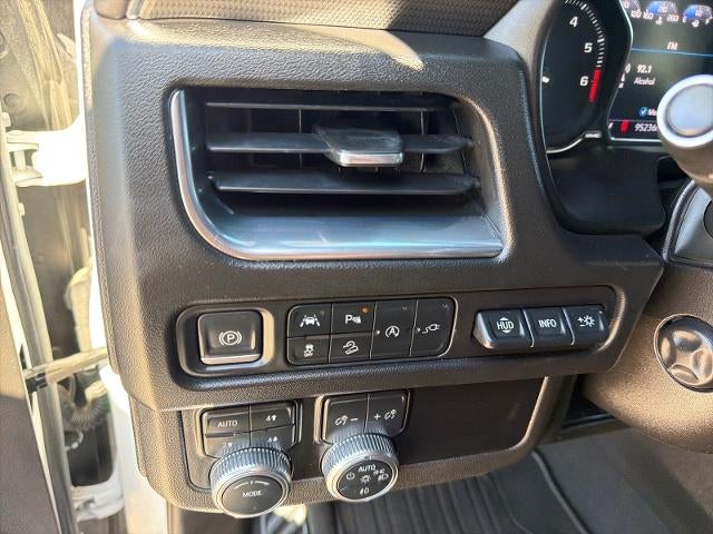 2021 GMC Yukon XL AT4