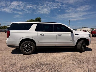 2021 GMC Yukon XL AT4