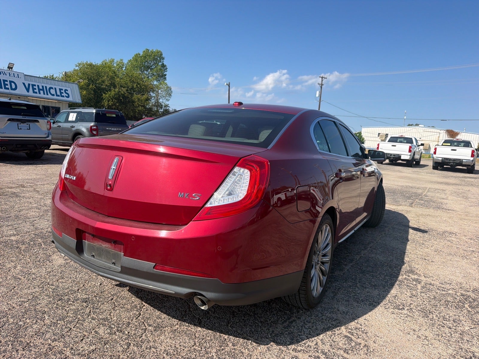 2014 Lincoln MKS Base