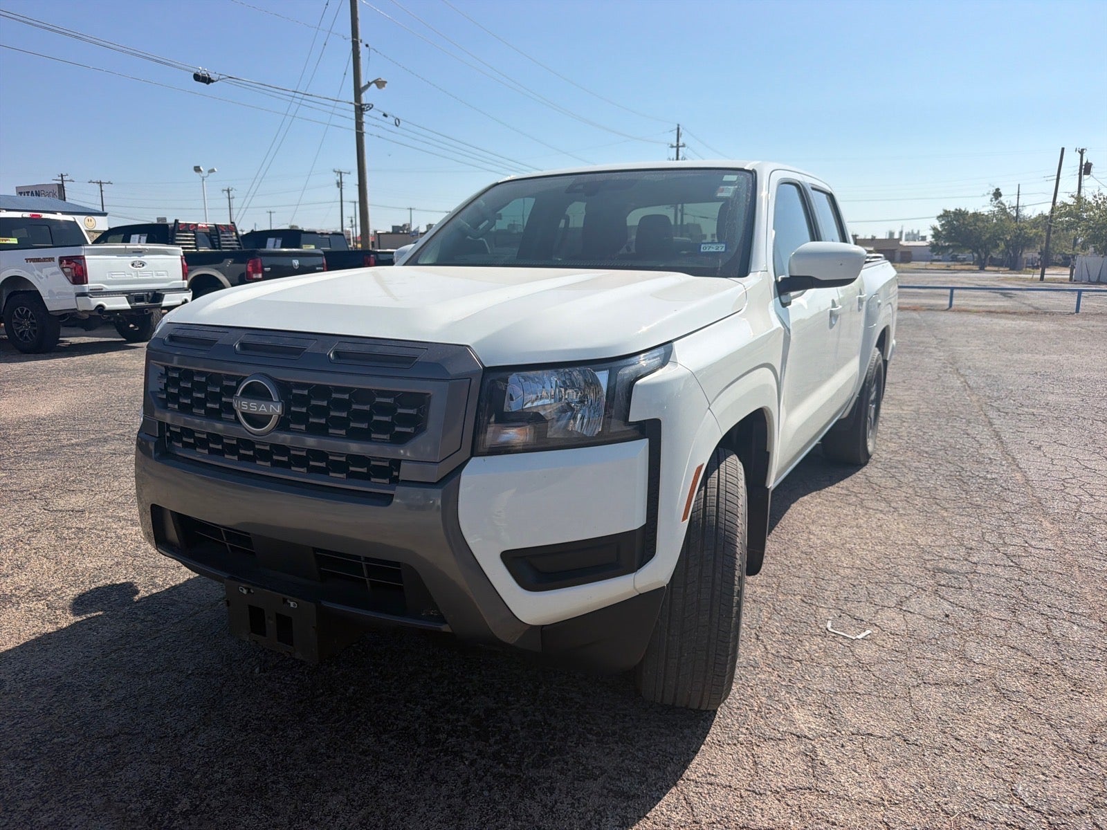 2025 Nissan Frontier SV