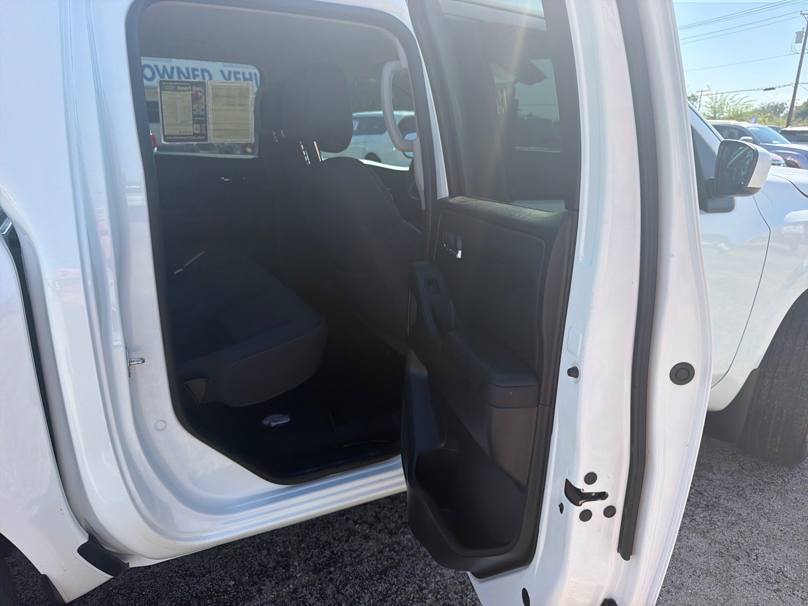 2025 Nissan Frontier SV