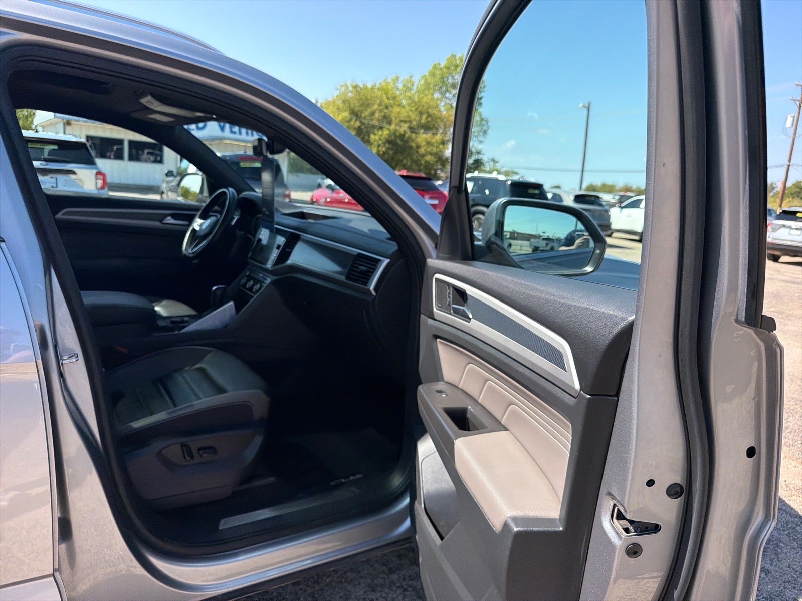 2023 Volkswagen Atlas Cross Sport V6 SEL Premium R-Line 4Motion