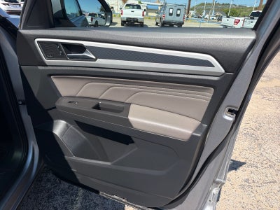 2023 Volkswagen Atlas Cross Sport V6 SEL Premium R-Line 4Motion