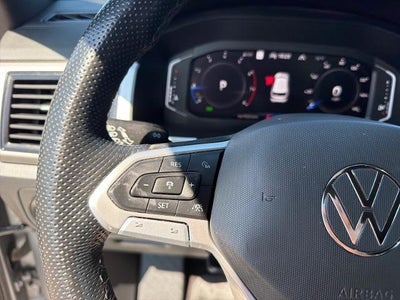 2023 Volkswagen Atlas Cross Sport V6 SEL Premium R-Line 4Motion
