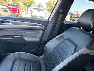 2023 Volkswagen Atlas Cross Sport V6 SEL Premium R-Line 4Motion