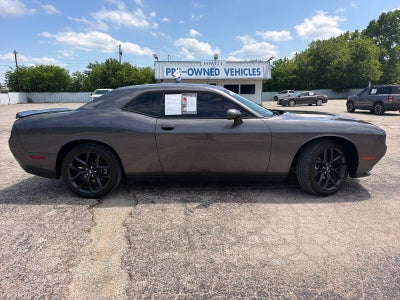 2022 Dodge Challenger SXT