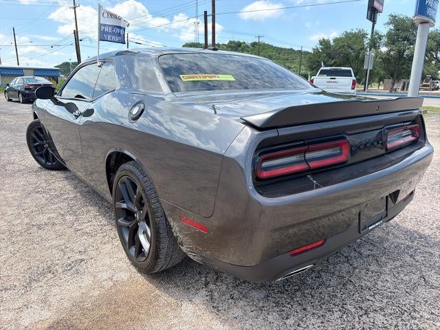 2022 Dodge Challenger SXT
