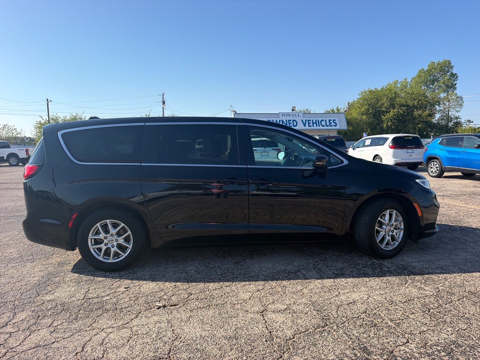 2024 Chrysler Pacifica Touring L