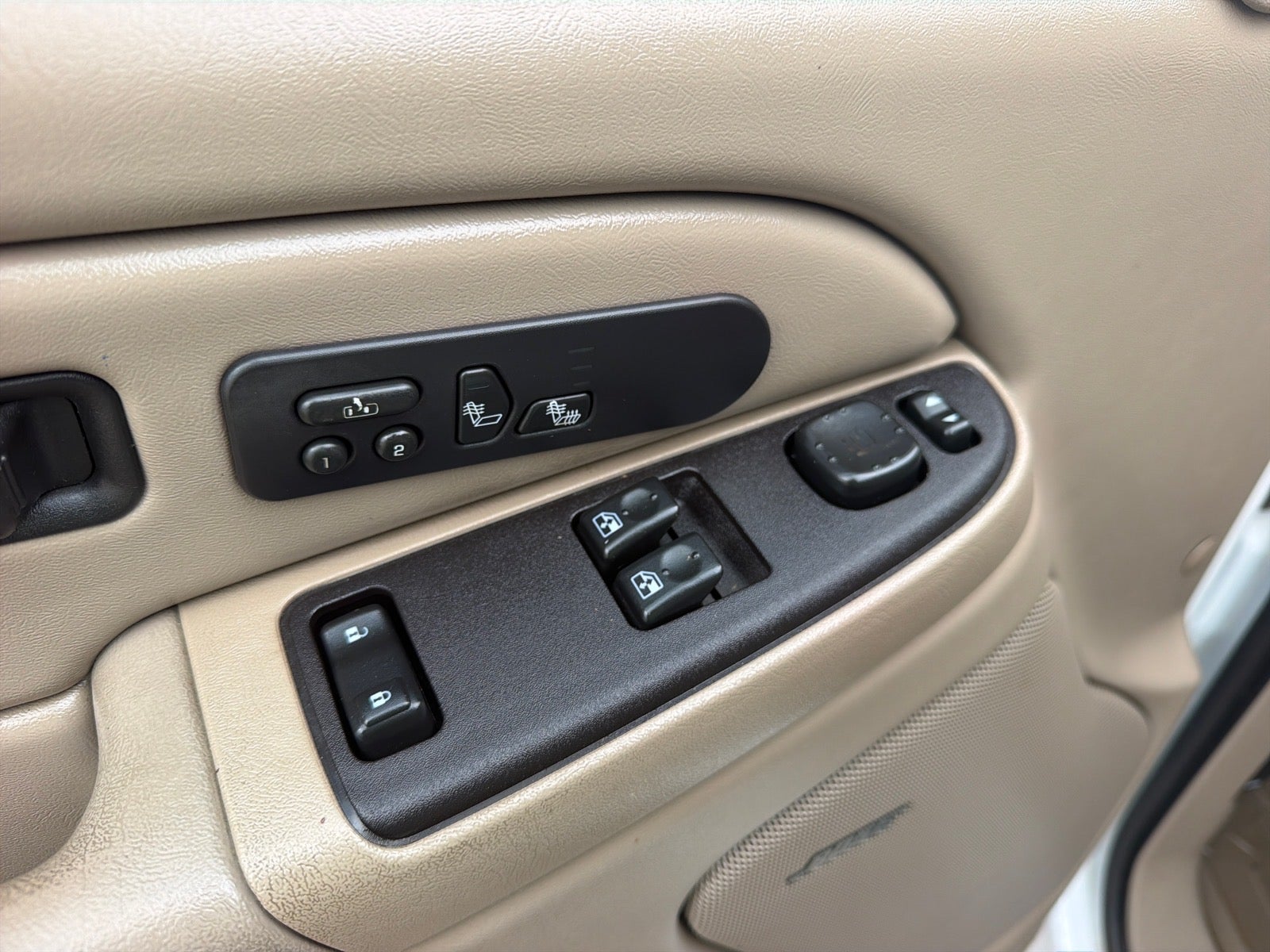 2004 Chevrolet Silverado 1500 LT