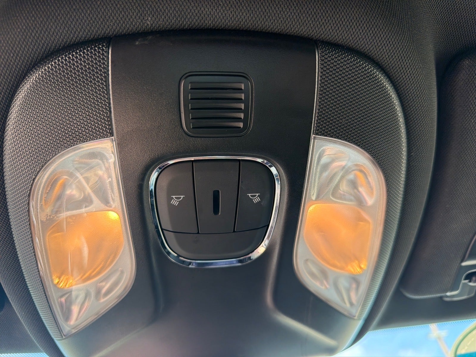 2025 Jeep Compass Limited - Photo 29
