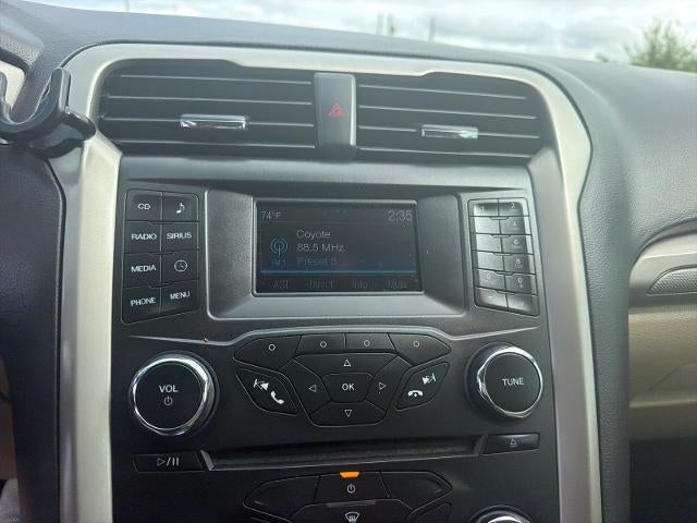 2016 Ford Fusion SE