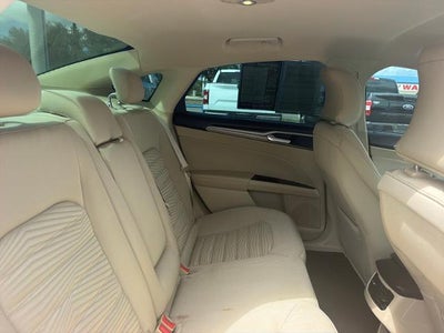 2016 Ford Fusion SE
