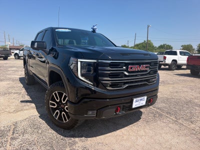 2025 GMC Sierra 1500 AT4
