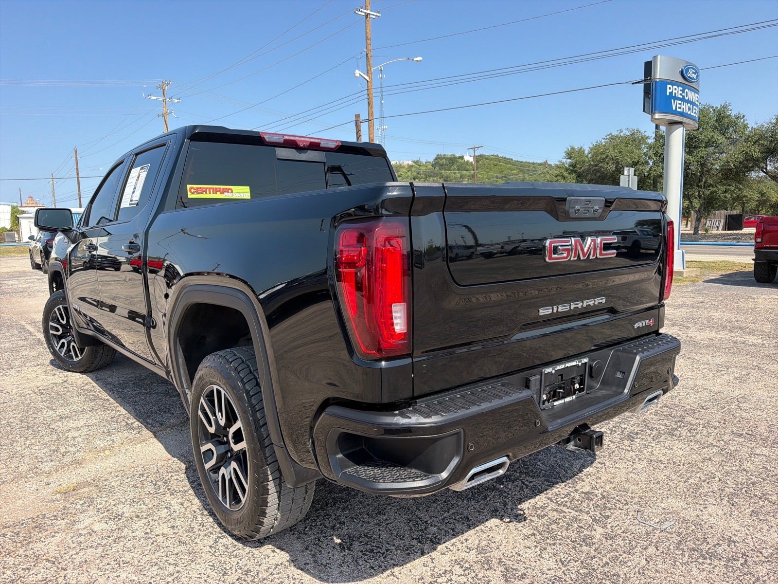 2024 GMC Sierra 1500 AT4