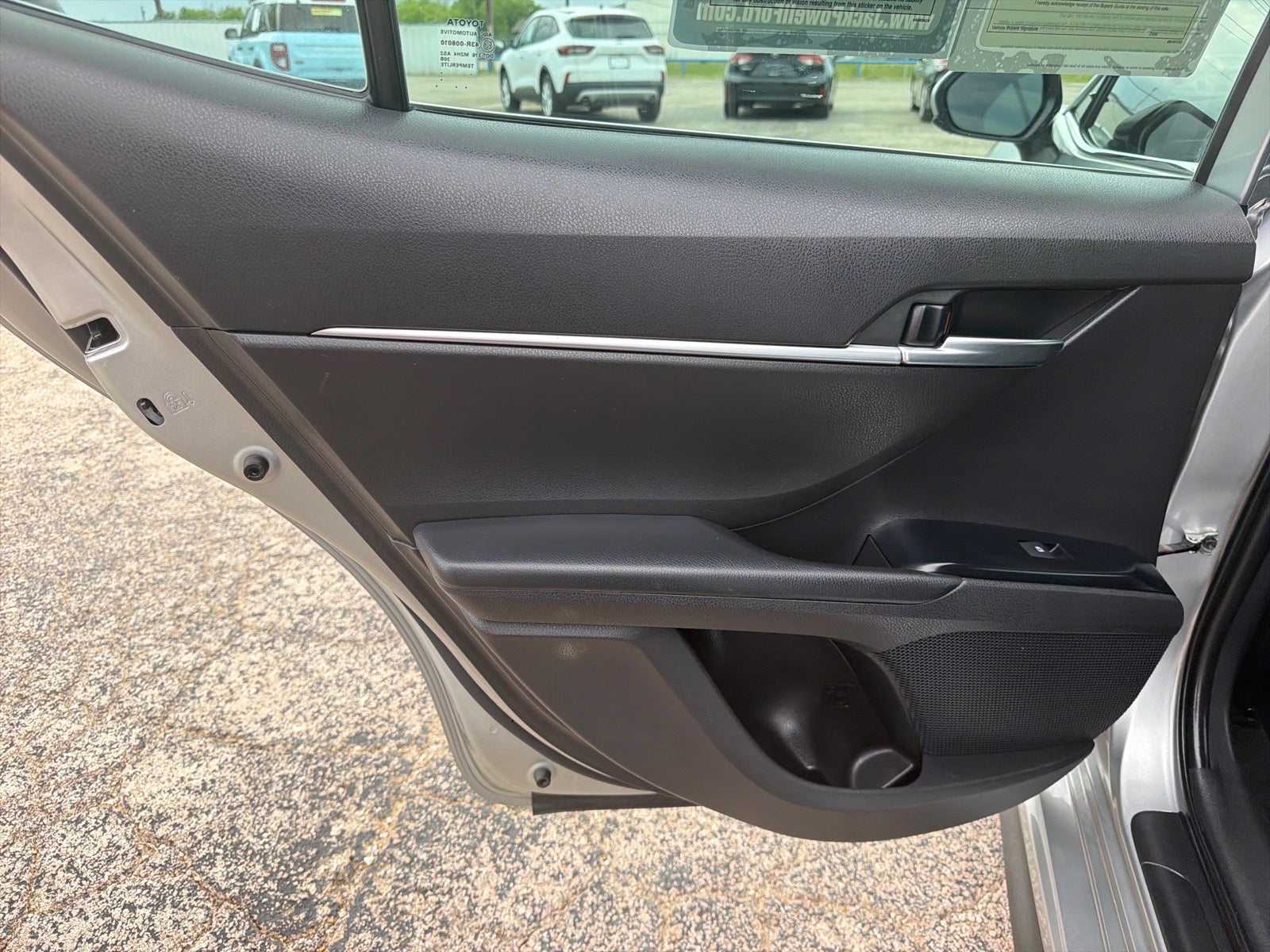 2020 Toyota Camry SE