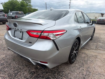 2020 Toyota Camry SE