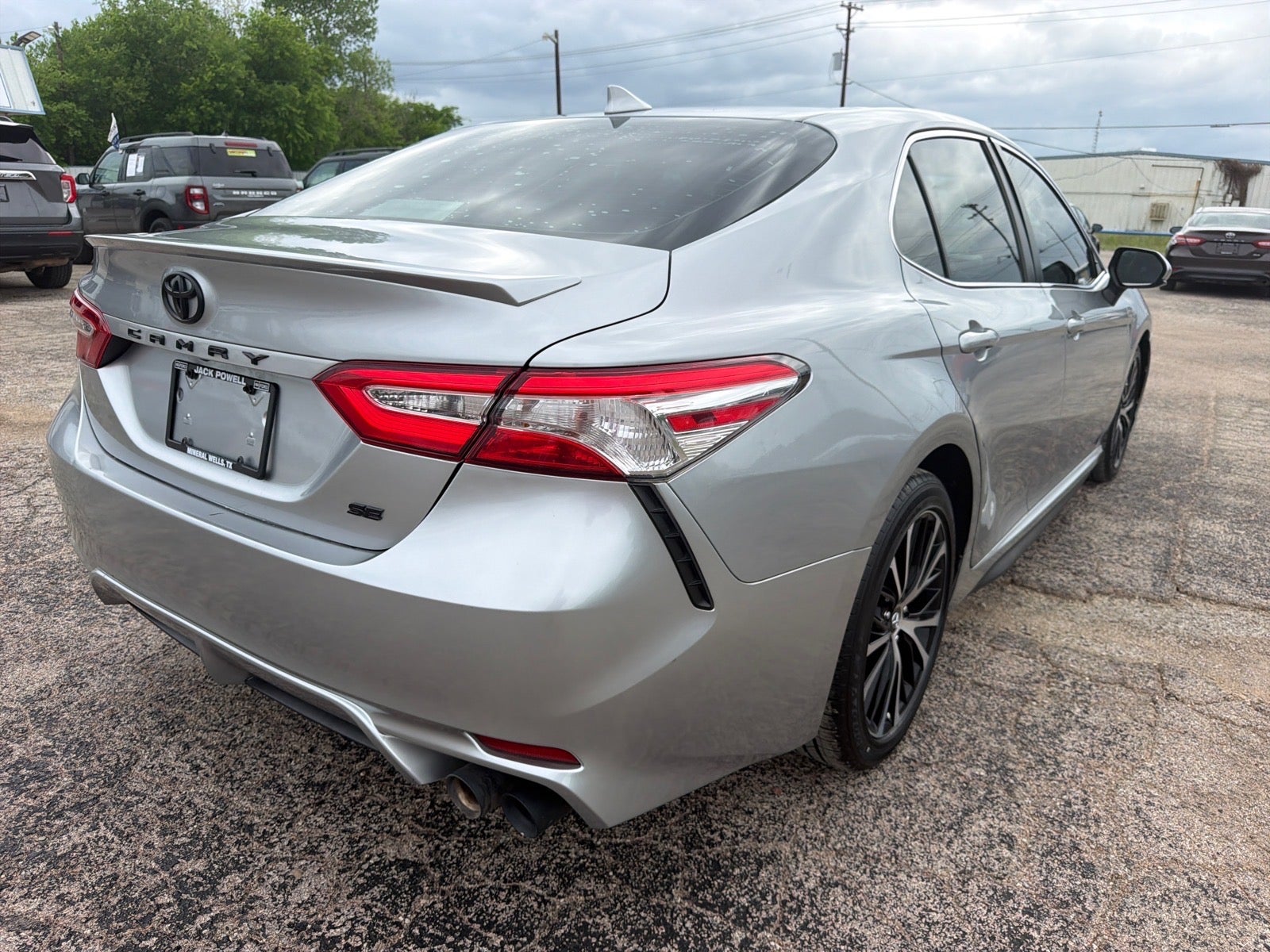 2020 Toyota Camry SE