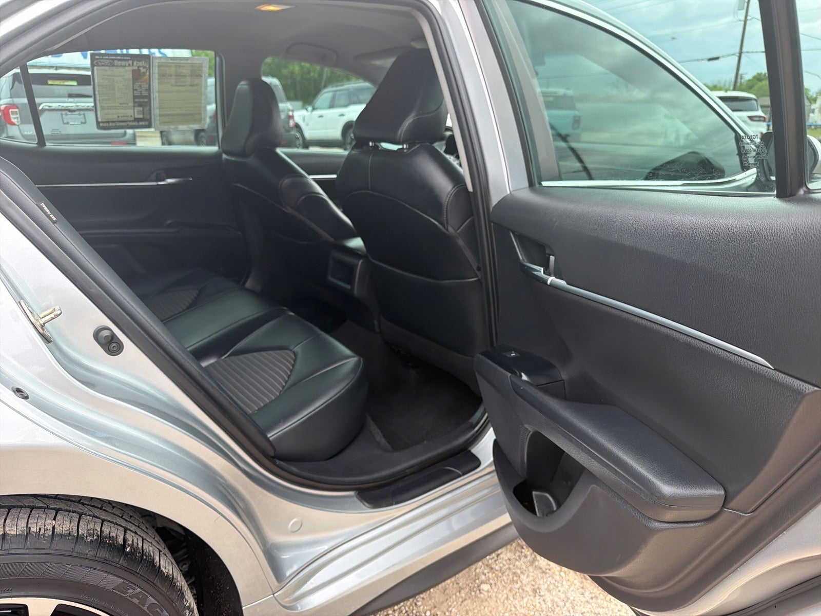 2020 Toyota Camry SE