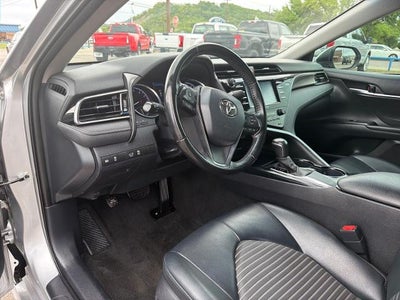 2020 Toyota Camry SE