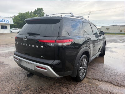 2024 Nissan Pathfinder SL
