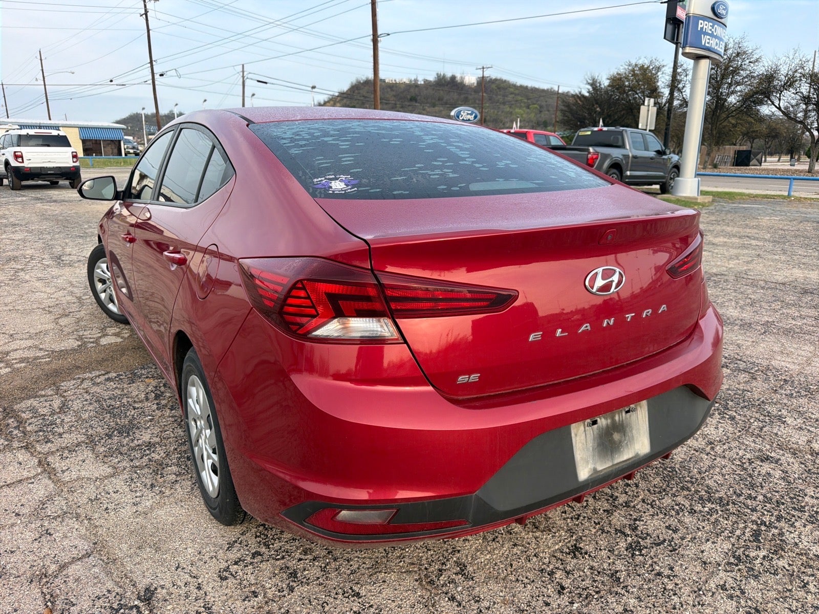 2019 Hyundai ELANTRA SE