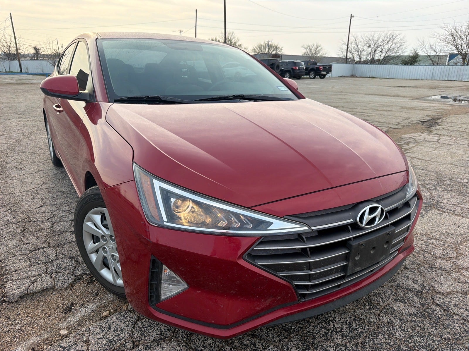 2019 Hyundai ELANTRA SE
