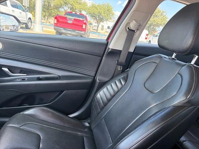 2023 Hyundai ELANTRA Limited